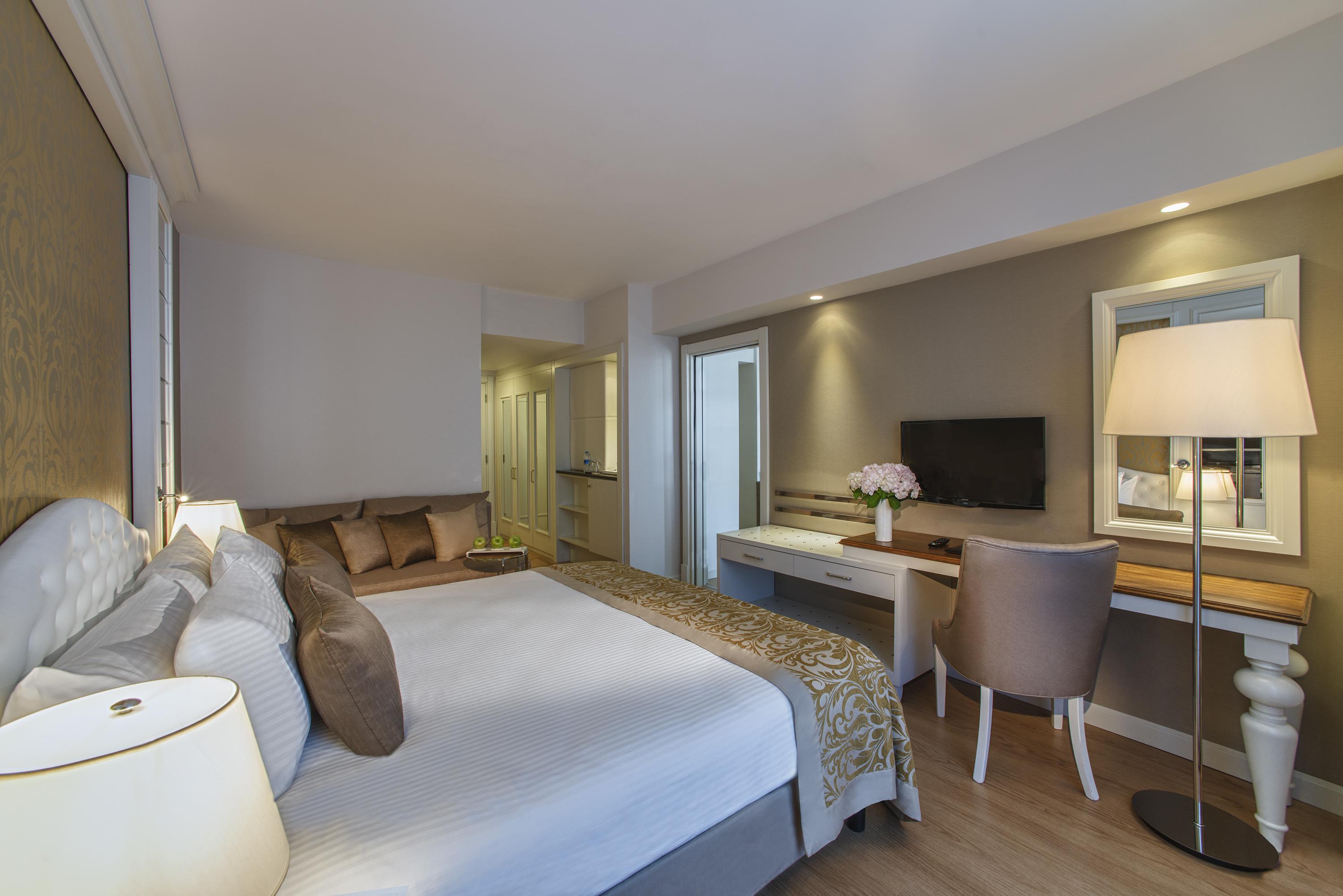 Aska Lara Resort & Spa Hotel Antalia Esterno foto