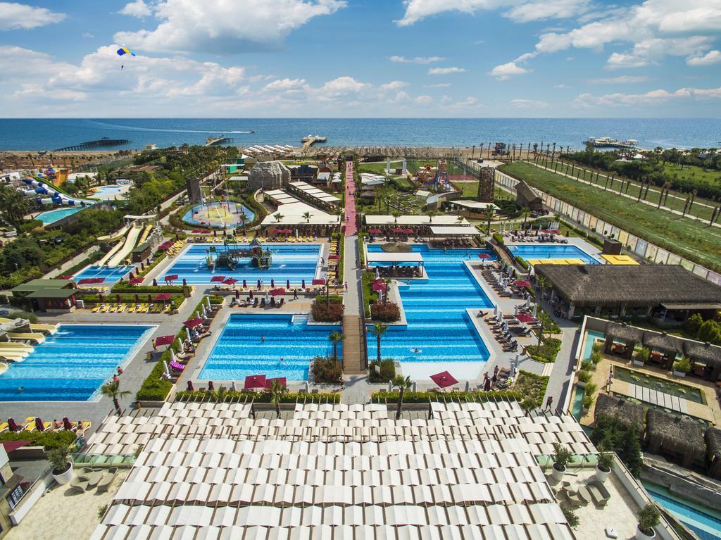 Aska Lara Resort & Spa Hotel Antalia Esterno foto
